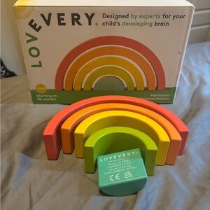 Lovevery Montessori Rainbow Stacker - Multicolor
